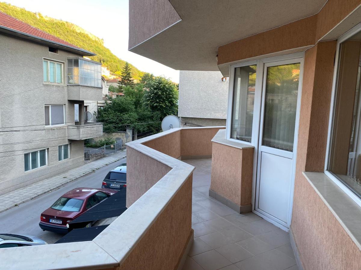 Стаи За Гости Маринови Provadiya Exteriér fotografie